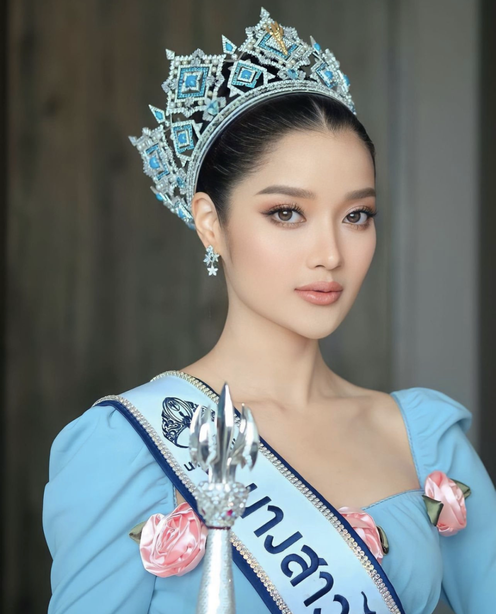 三国混血弯道超车,泰国小姐选美冠军诞生?_腾讯新闻