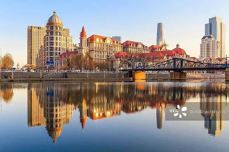 全网沸点|"市五所"公布教育收费项目;珠江流域44条