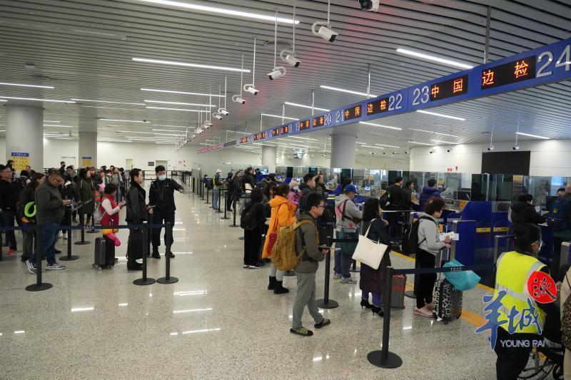 春运首日广州白云机场口岸预计出入境人员超37万人次