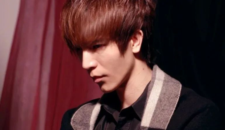 郭敬明陷抄袭风波,《晴雅集》上映不到两周就下线!