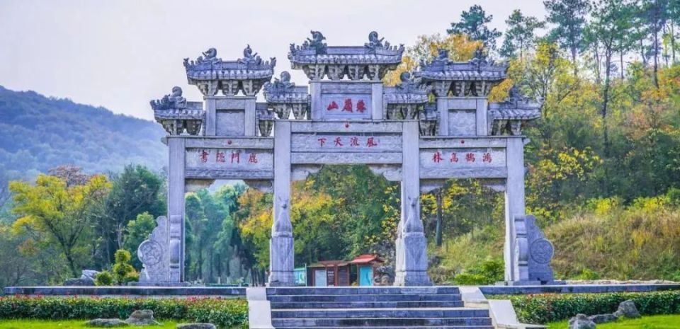 08湖北文旅/微信公众号坐落于凰山脚下的习家池,是东汉年间襄阳侯习