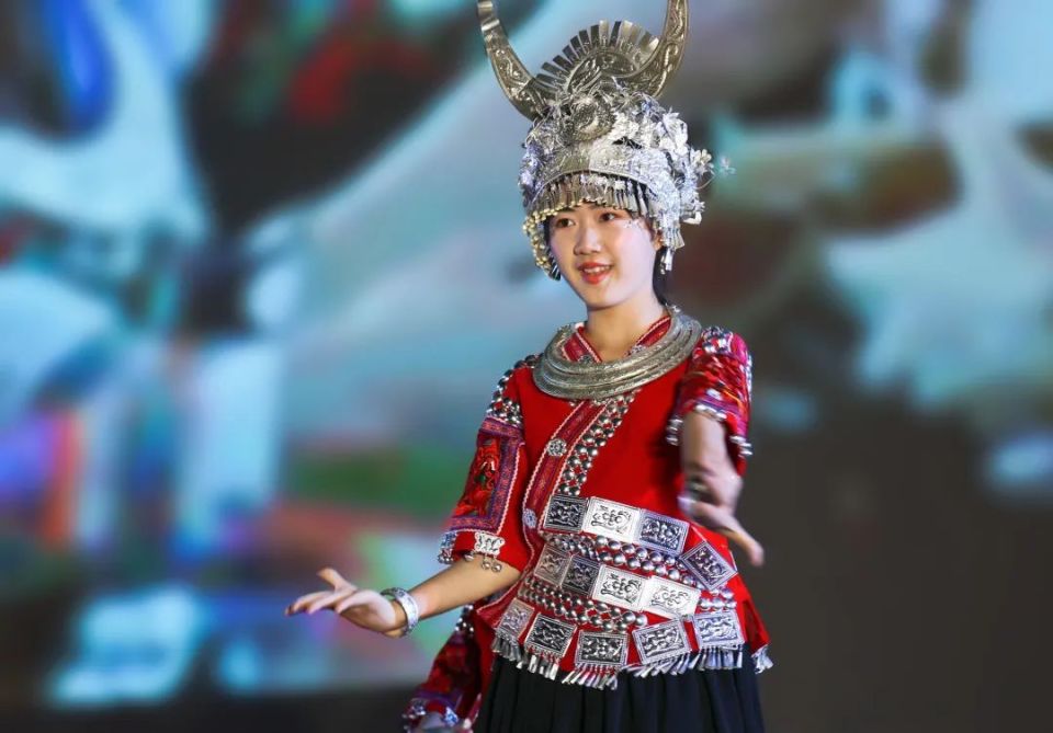 【教育】五月鲜花 精彩绽放——黄平县湖里中学"五月的鲜花"艺术节