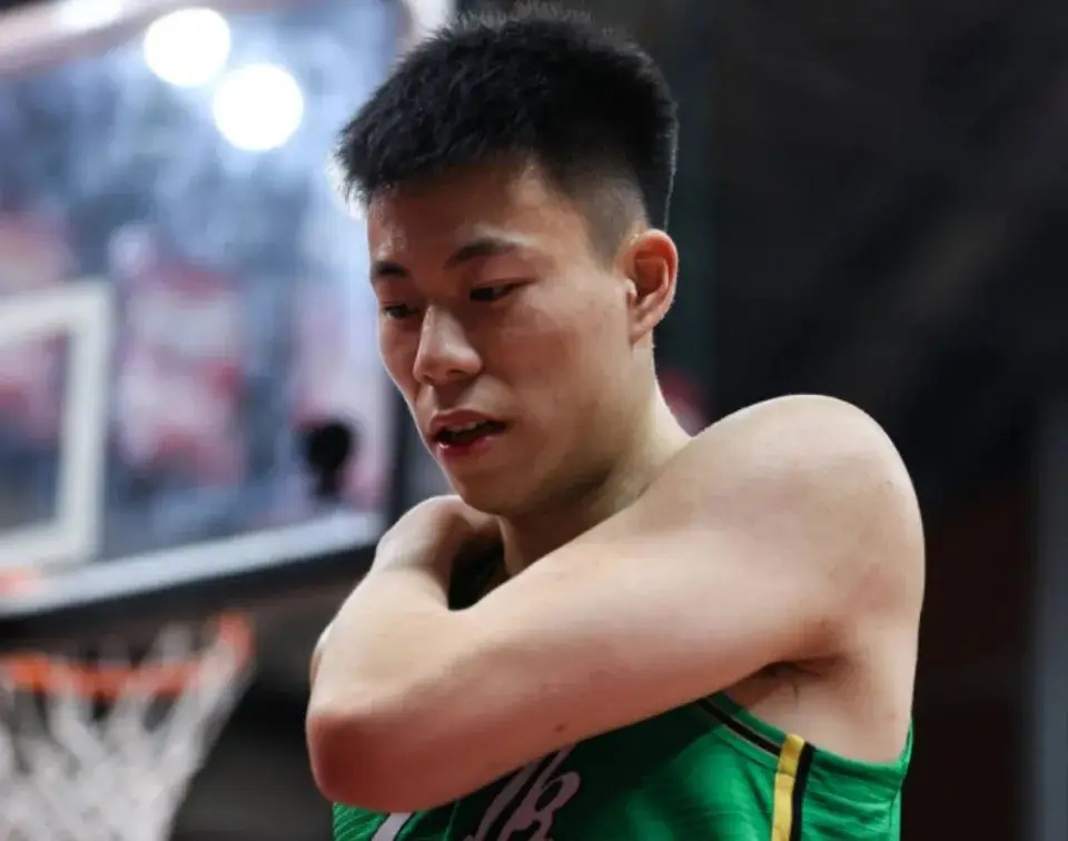 辽宁男篮为何赢天津队这么艰难杨鸣开始了季后赛的布局