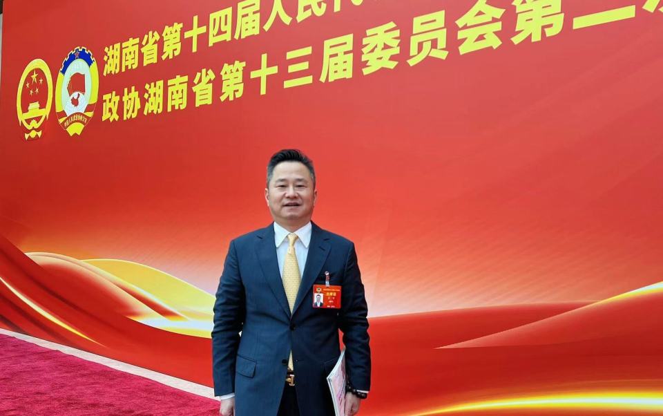 代表委员话两会|委员李军:有效利用医院综合医疗资源,试点建立医院