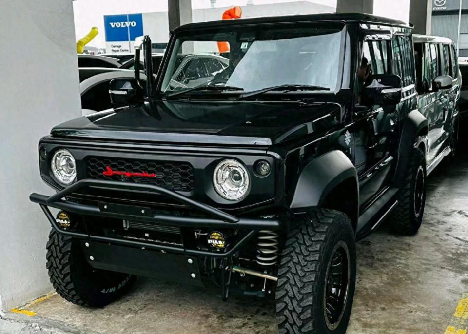 铃木吉姆尼签名版港口曝光配独立车标预计售价超40万