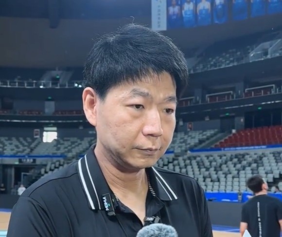 cba速递|mvp缺席训练,郭艾伦搞笑回答,杨鸣要求少犯错