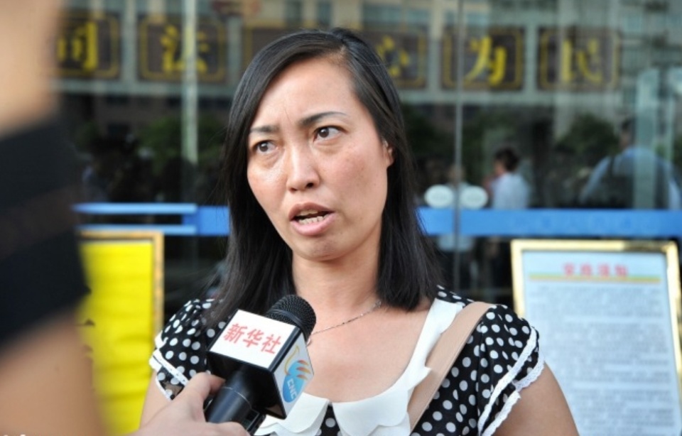 唐慧被控寻衅滋事案开庭当地曾成立77人专案组