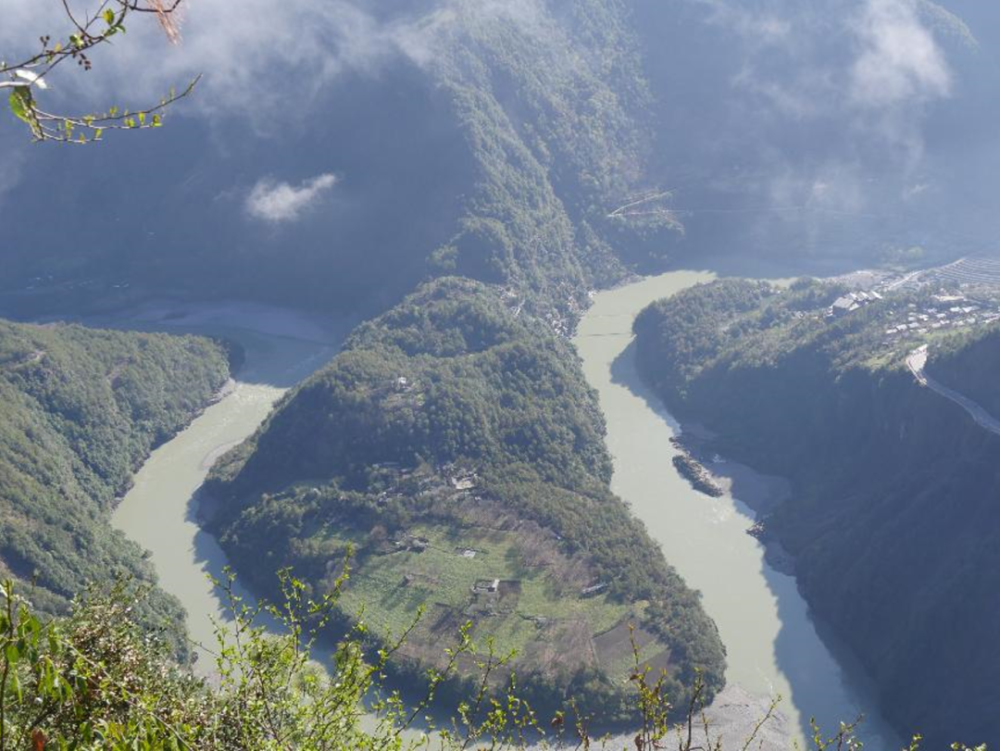 遨游碧空,攀跃高山,看怒江精彩刺激的探险旅游