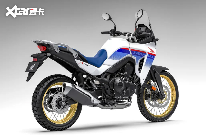 本田xl750上市 不正经点评中量级adv_腾讯新闻