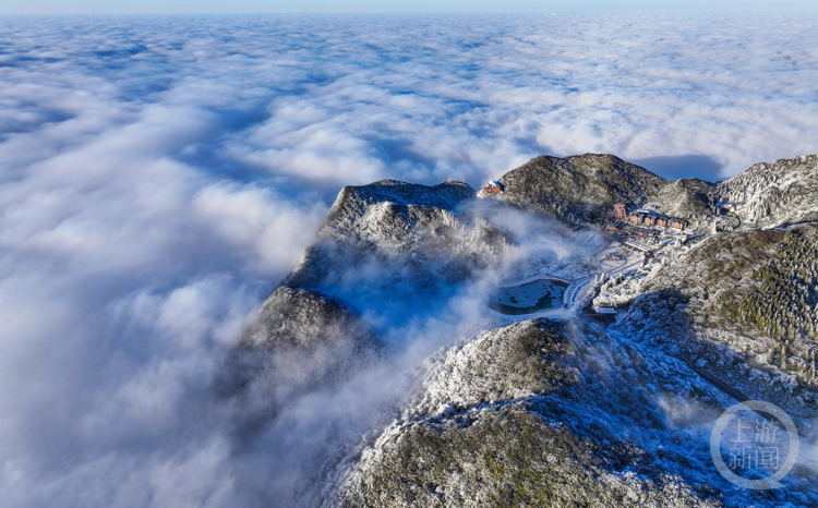 日晕佛光云海雪后金佛山风光美
