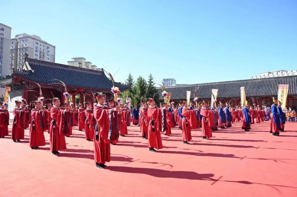 吉林市城区考古发现暨出土文物开展 长春文庙隆重举办纪念孔子诞辰