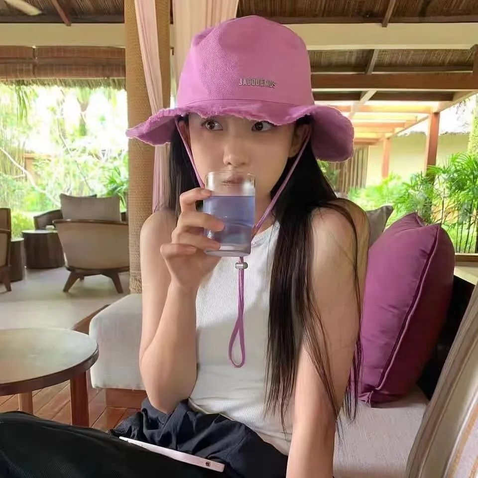 同样受明星和博主青睐,成立至今已有13年,有着让人可信赖的专业和审美