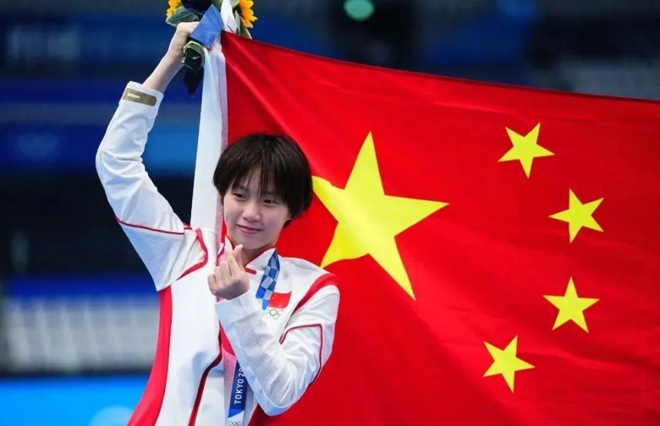 2021年,初战奥运的她便斩获一金一银.