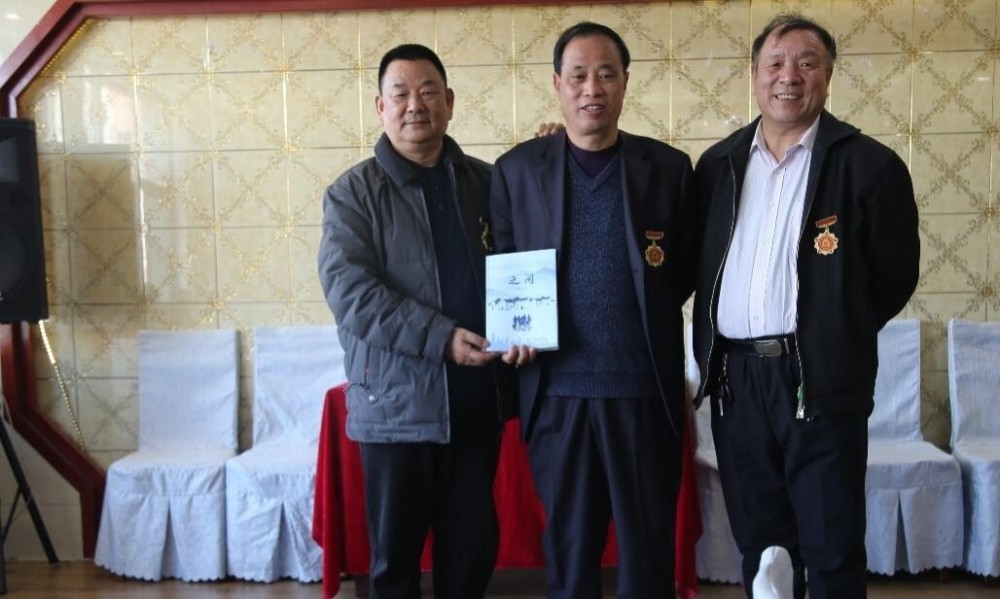 李虎山长篇新作之间分享会在洛南举行