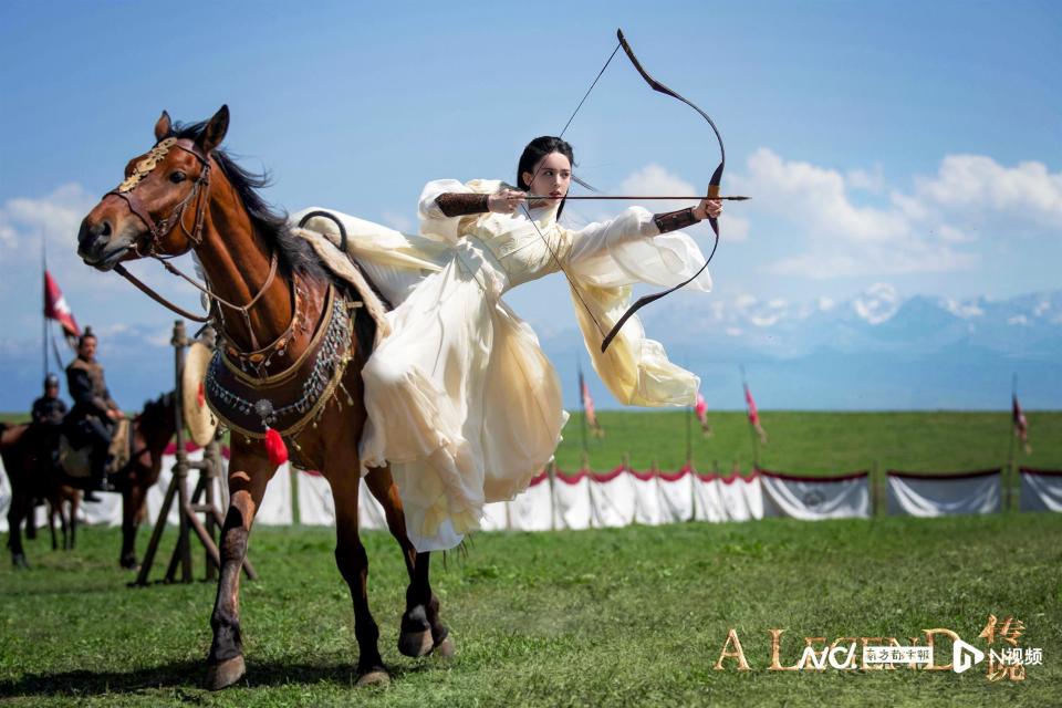 电影《传说》发布新预告,成龙张艺兴古今分饰两角