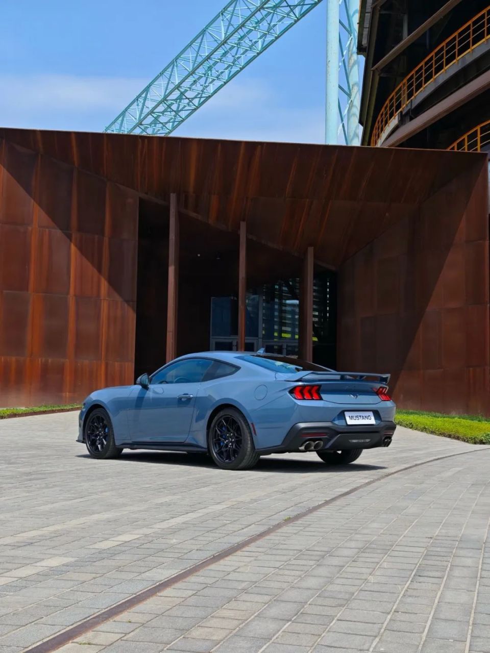 2.3t 10at,原装进口,这车回头率爆表,年轻人都爱!