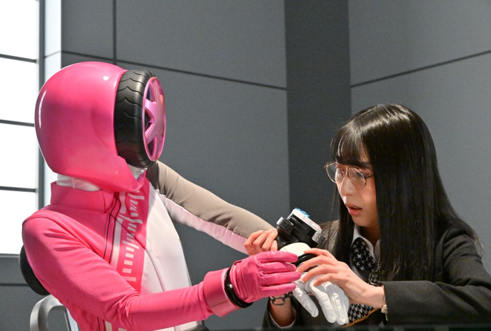 爆上战队奔奔者第4话先行图红战士帅气值爆表粉战士被捕