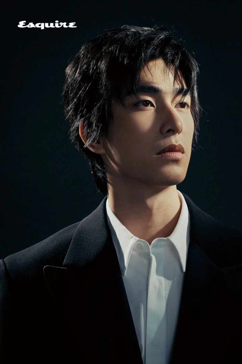 《不良执念清除师》主演曾敬骅杂志大片,25岁星途灿烂_腾讯新闻