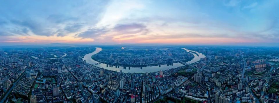 湖南衡阳18亿拍卖政务数据,专家:考虑到缓解财政压力和推动经济发展