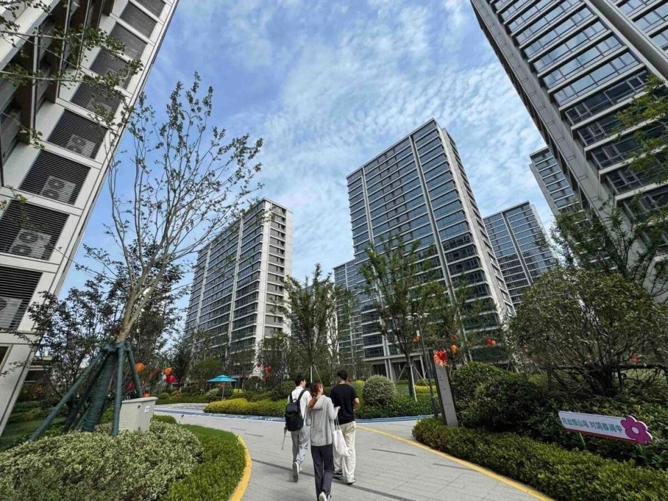 宁波住房“帮卖换新”详解来了！中介费最低降至0.1%比例收取_腾讯新闻