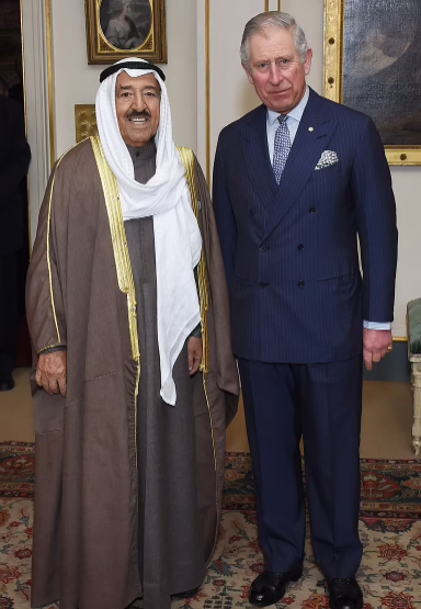 威廉王子最后一刻代父前往科威特,查尔斯国王为何不去引网友热议