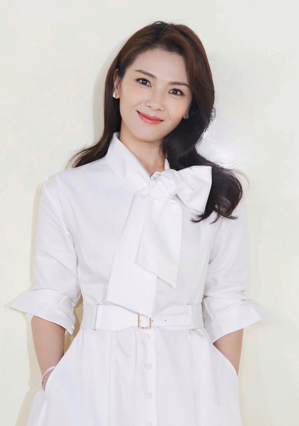 老公靠山倒塌的5位女星，刘涛、童蕾、董卿、王艳、安以轩相继富婆变“负婆”_腾讯新闻