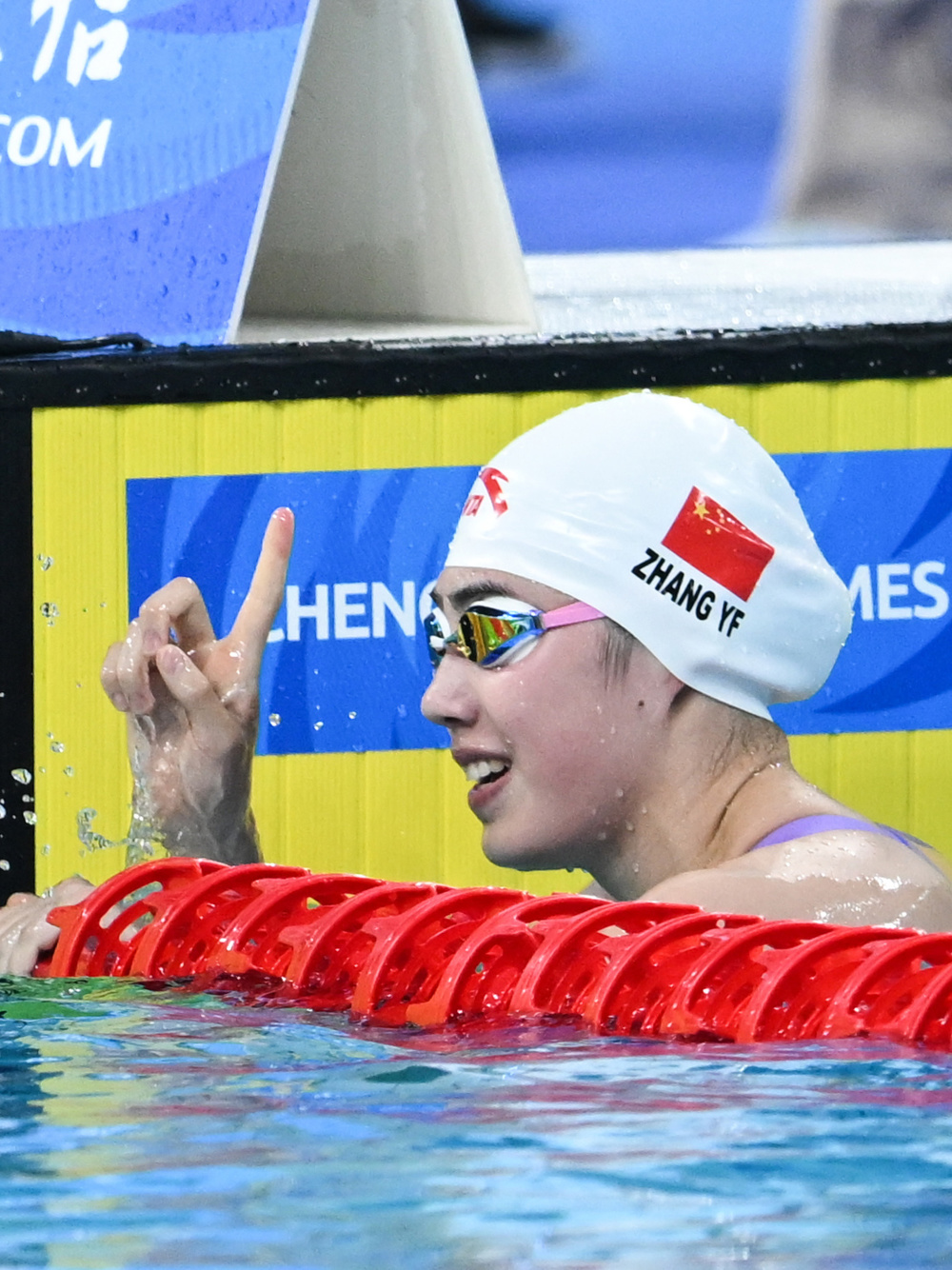 (成都大运会)游泳——女子100米蝶泳:张雨霏夺冠