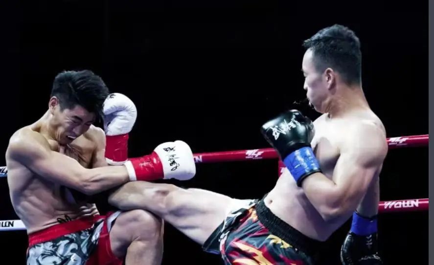 武林风"新四大天王"贾奥奇:既然选择了远方,便只顾风雨兼程!_腾讯新闻