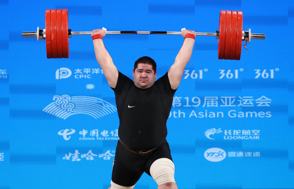 举重——男子109公斤以上级赛况