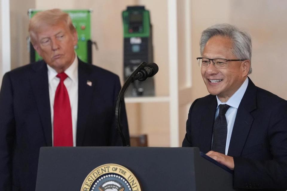 紧急撤回AI芯片出口新规，特朗普又变卦？_腾讯新闻