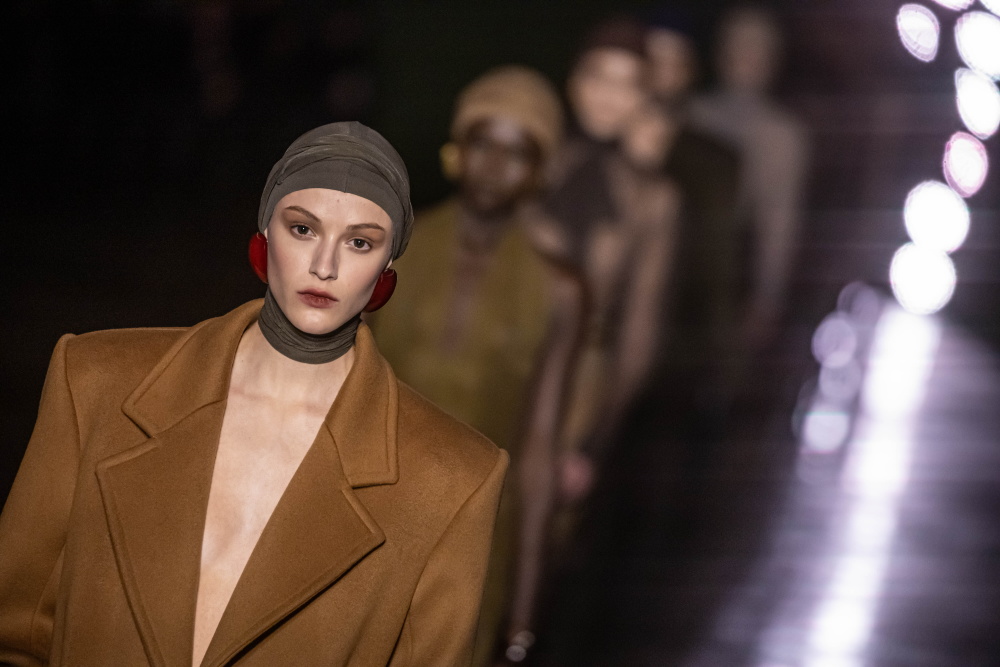 巴黎时装周——圣罗兰品牌时装秀