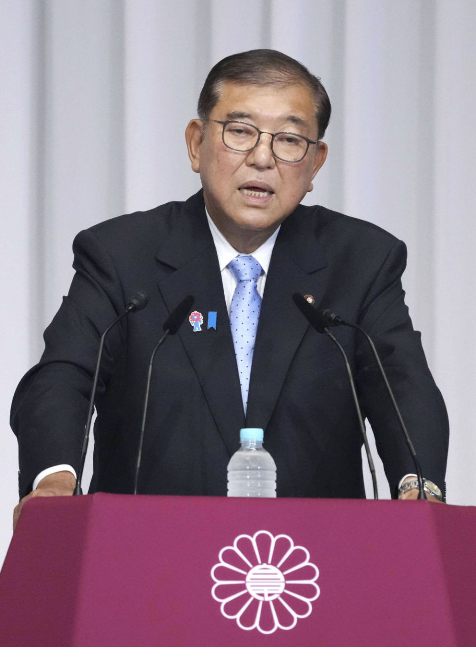 是否辞职？石破茂澄清-腾讯新闻