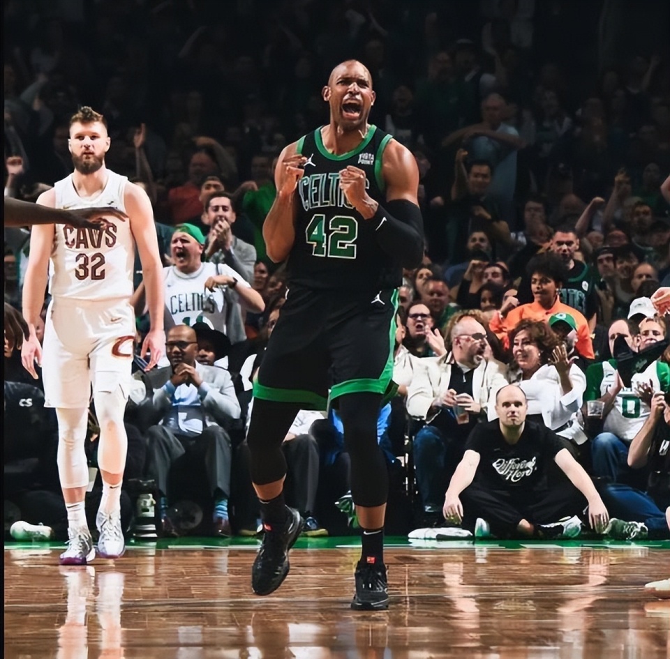 独行侠和凯尔特人的阵容对比,双方的差距一目了然