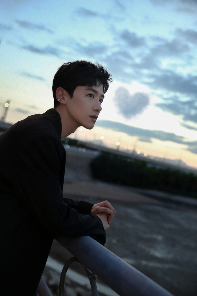 白敬亭起诉黑粉侵权 网络不是法外之地!