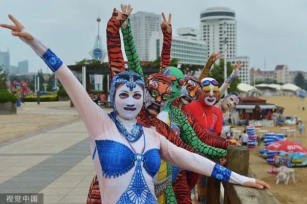 升级款"脸基尼"火了!有店铺狂卖30万件!-腾讯新闻