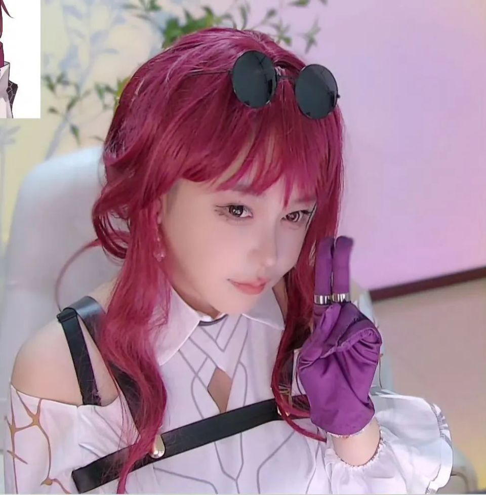 写真一姐透露朋友半夜上演"精神分裂"!节目效果拉满_腾讯新闻