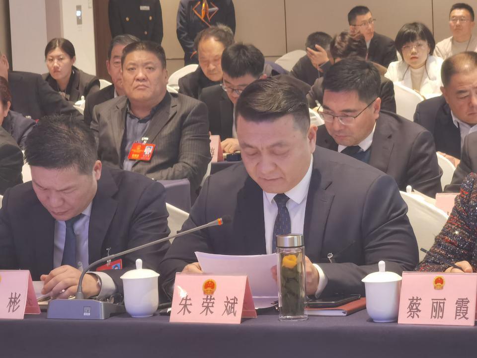 两会声音│朱荣斌代表:年内打造建材,化工两个百亿级园区