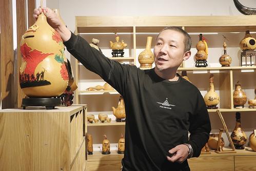 纵览·9张|葫芦王_腾讯新闻