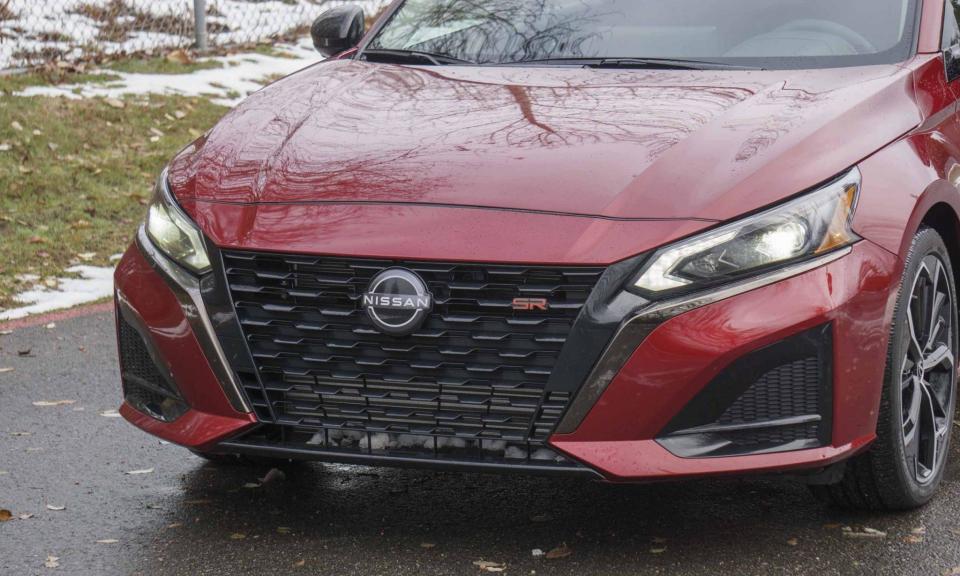 细节更加运动,新款美版日产天籁实车图发布