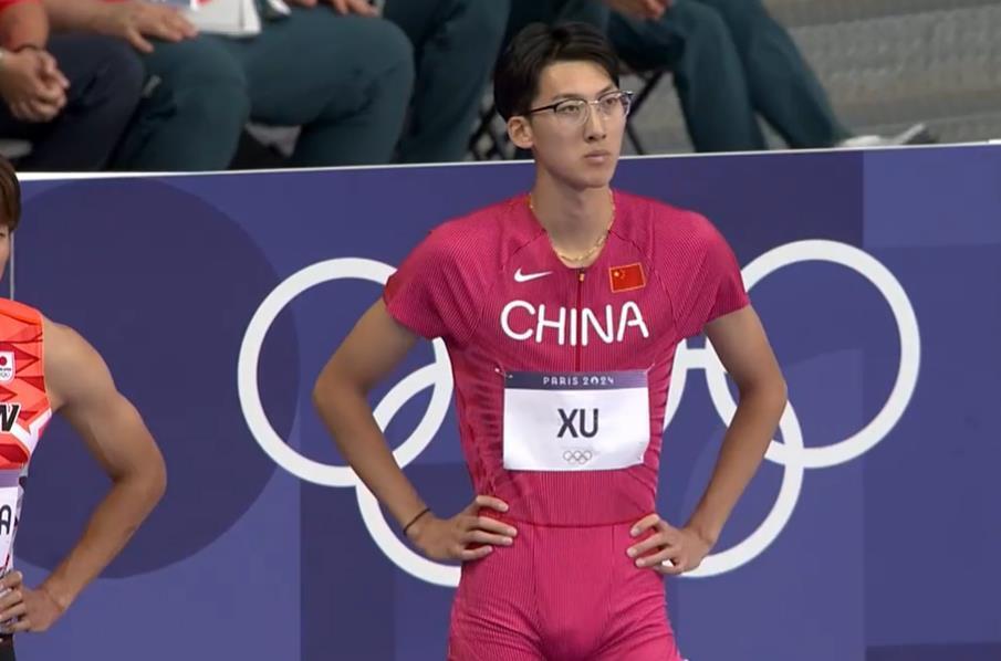 110米栏:"眼镜飞人"徐卓一13秒48小组第7,中国选手均无缘决赛