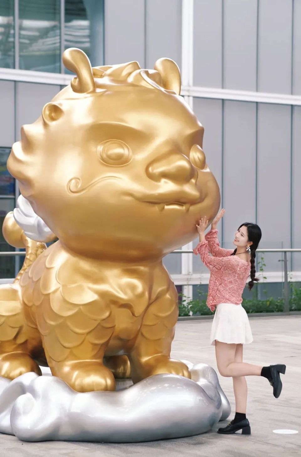 百万外籍博主,顶流ip,明星专家……宝安霸榜热搜!