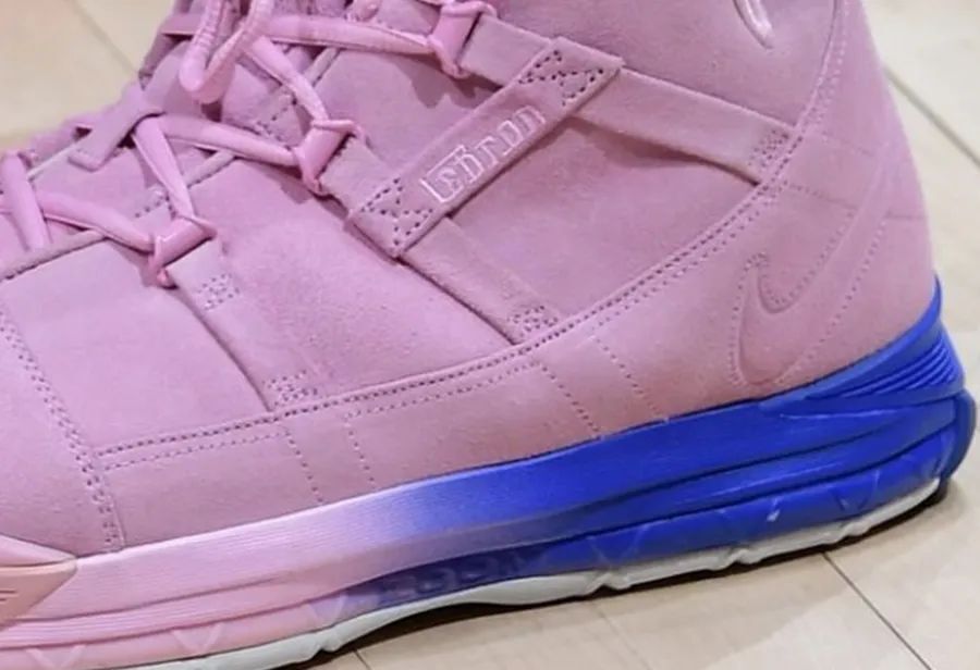 塔克又晒狠鞋这双恐怕詹姆斯都没有