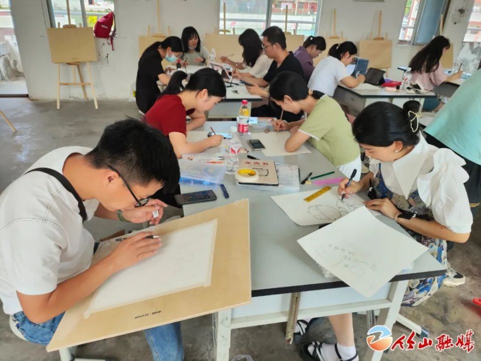 竹山举行首届龙舟赛,时间就在