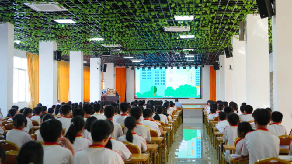 邪教危害,树立防范意识,9月22日,连州市慧光中学开展"2023年连州反