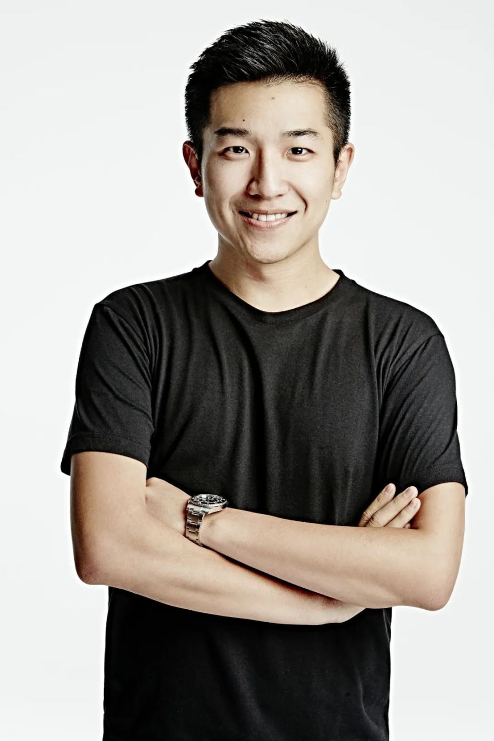 专访《孤注一掷》导演申奥:人性的复杂和反转,是我创作的母题_腾讯