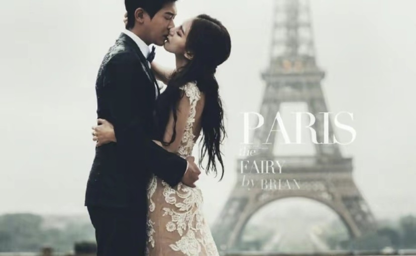 台媒曝汪小菲女友离过婚,结婚照被扒,新娘笑容甜美,新郎很帅