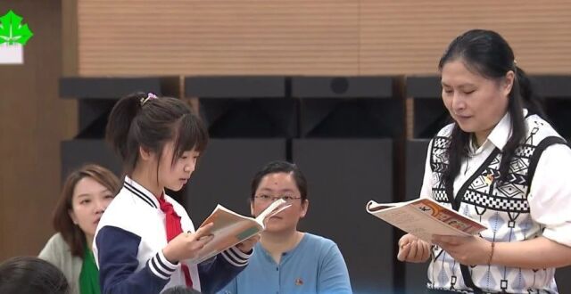坚守三尺讲台 “校长公开课”打造课堂教学“样板间”_腾讯新闻