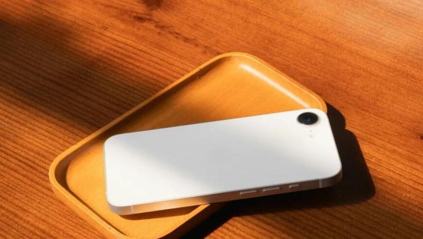 iPhone Prices Spike Amid Tariff Concerns