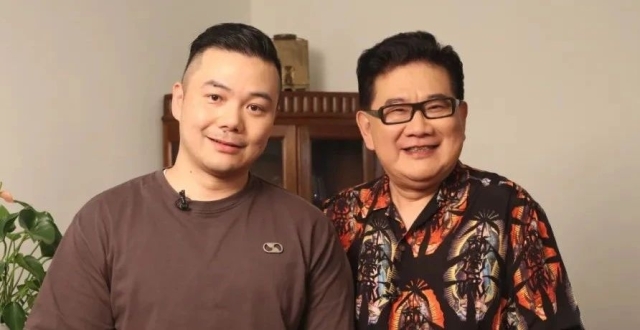 《可凡倾听》| 走近导演何念：我的舞台我作主_腾讯新闻