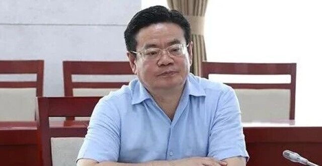 张效廉，官迷心窍，受贿数额特别巨大_腾讯新闻